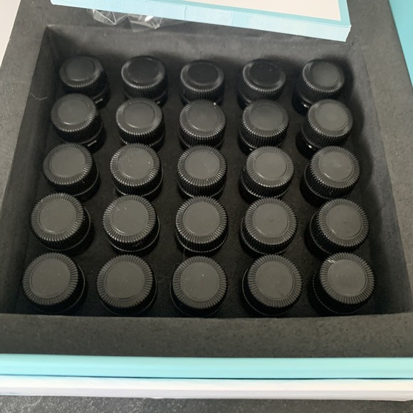 NEW IN BOX‎ DoTERRA Aromatouch HAND Technique CLASS DEMONSTRATION Set Kit - Picture 2 of 5